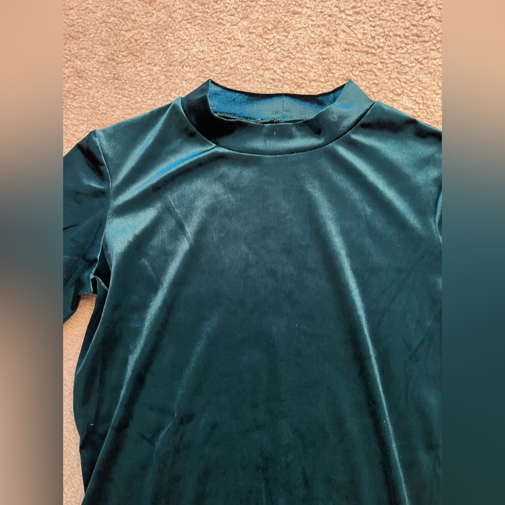 VELOUR MIDI DRESS - Picture 2 of 3